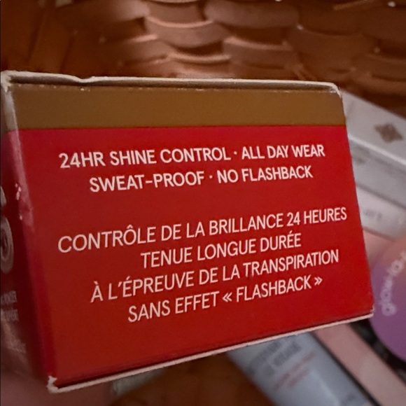 ONE/SIZE Ultimate Setting Powder - Dark/Deep - Picture 3 of 7